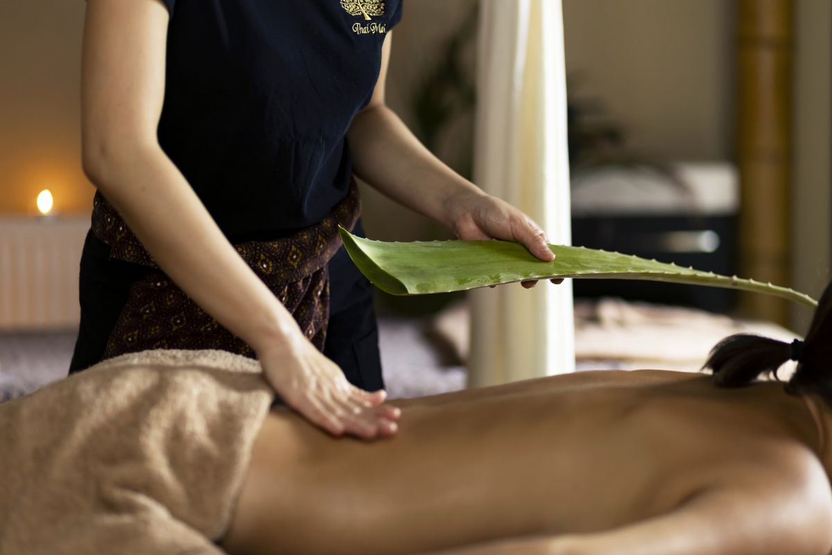 Thai Aloe Vera Massage Thai Aloe Vera Massage